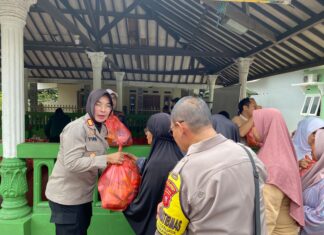 Kapolsek Kemang AKP Yulita Heriyanti Hadiri Santunan Janda dan Duafa, Wujud Kepedulian Terhadap Masyarakat