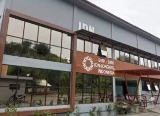 KDM Cabut Operasional SMK IDN Bogor , Ratusan Siswa Terancam Gagal Lulus, Wali Murid Geruduk Gedung Sate