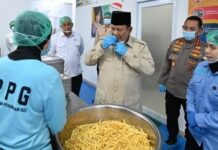 Prabowo Subianto Tegaskan Program MBG: Daripada Uang Dikorupsi, Lebih Baik Rakyat Bisa Makan
