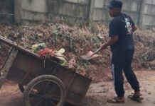 Kades Iwul Geram Kepada Pembuang Sampah Sembarangan