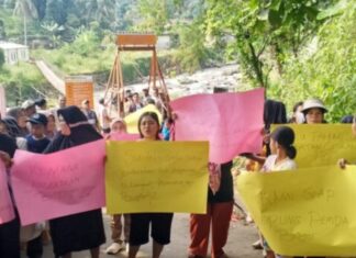 Warga Di 3 Desa Kecamatan Megamendung Tagih Janji Pembangunan Jembatan Leuwiceot