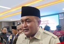Rudy Susmanto Temui Pendemo, Minta Pemprov Jabar Segera Buka Tambang Berizin