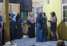 Ibu – Ibu Pengajian Silaturahmi Yasinan Santuni 30 Orang Anak Yatim