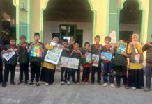 Siswa SDIT Daarul Fataa Gelar “Rabu Bersih” di Masjid Jami At-Taubah, Tanamkan Kepedulian Lingkungan Sejak Dini