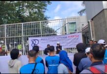 Ketua Umum PST Dian HS Resmi Layangkan Laporan Dugaan Penyimpangan Anggaran Proyek Peningkatan Jalan Serut 1 Desa Pengabuan ke Kejati Sumsel