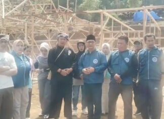Ketua GPSM Kab Bogor Dian Firmansyah Kunjungi Pembangunan Rumah Adat Kasepuhan Cipta Mulya Pasca Kebakaran, Silaturahmi dengan Abah Asep